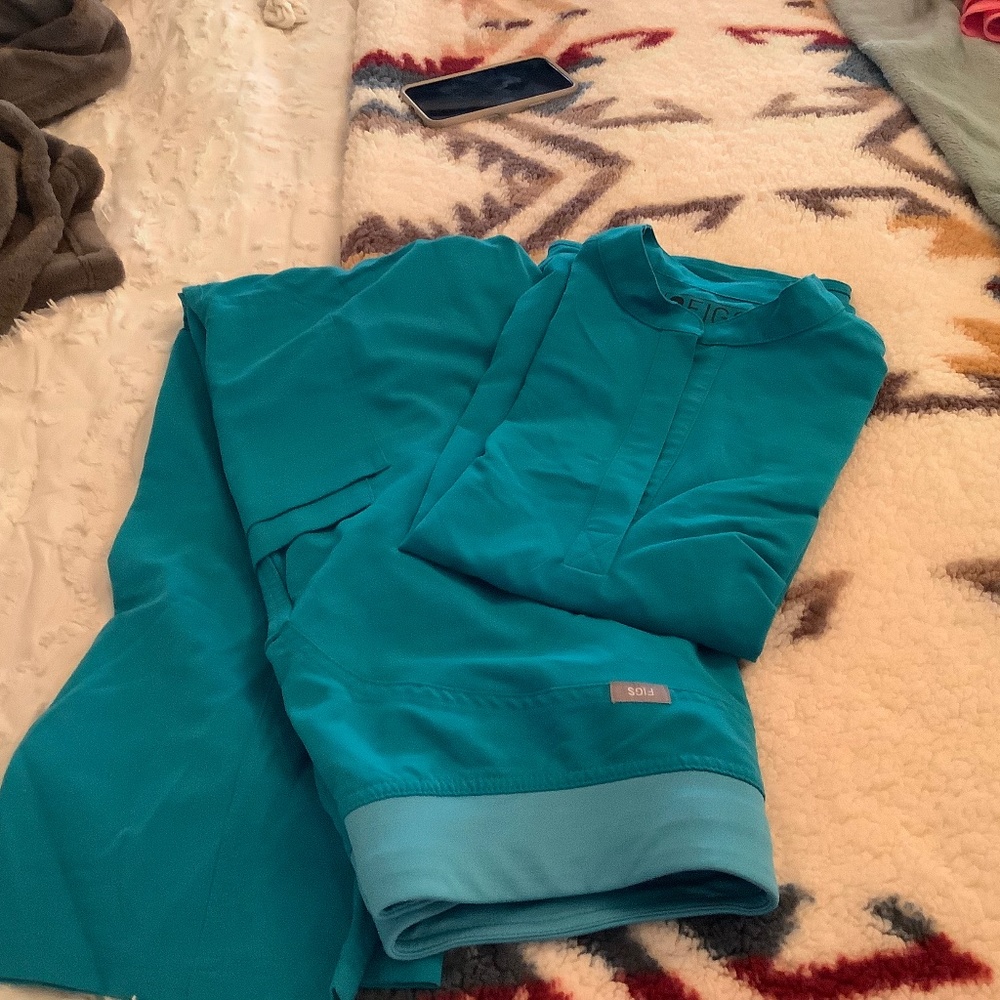 Teal Rafaela - Mandarin Collar Scrub Top -XS